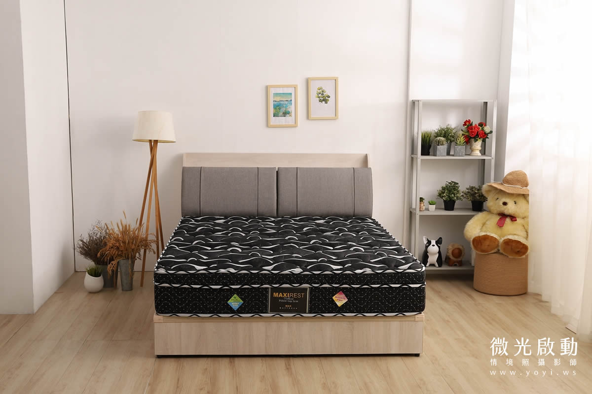 沙發商品攝影｜灰色質感布沙發溫馨客廳情境攝影 197