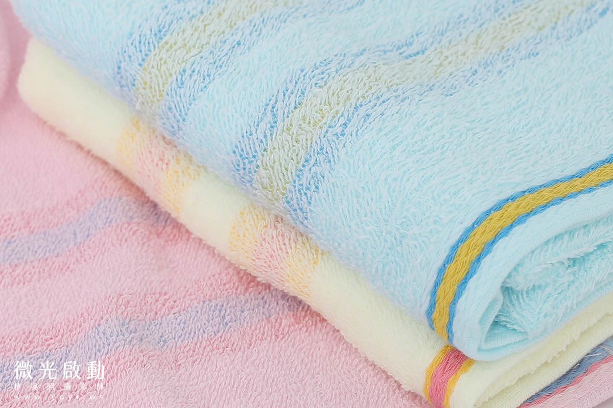 毛巾商品攝影｜質感純色毛巾疊放特寫視覺攝影｜星紅 1