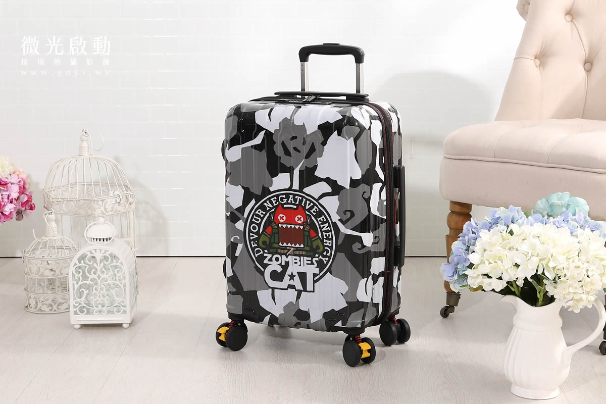 行李箱商品攝影｜個性圖騰行李箱明亮情境攝影｜冶亮實業 23
