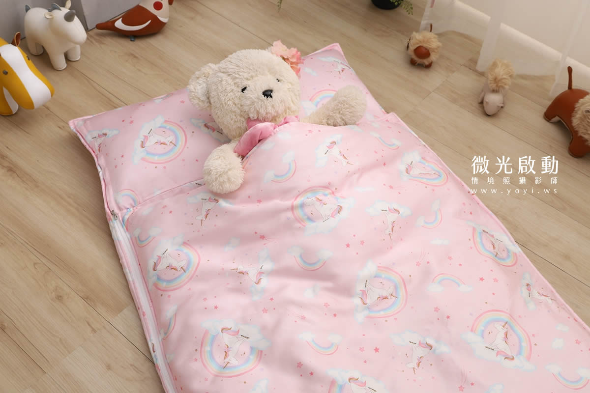 兒童寢具攝影｜粉柔溫馨兒童雙人床包情境攝影｜愛利斯 113