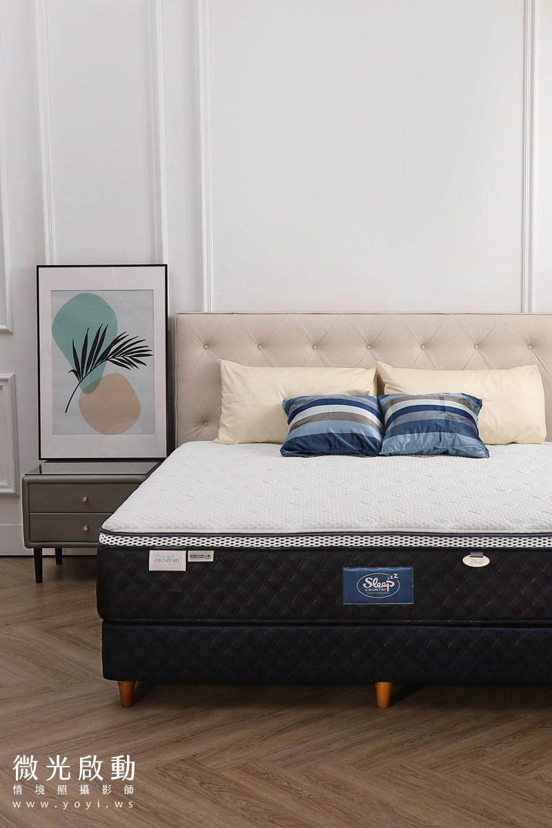床墊家具攝影｜高支撐機能床墊與沙發明亮情境攝影｜睡眠王國 9