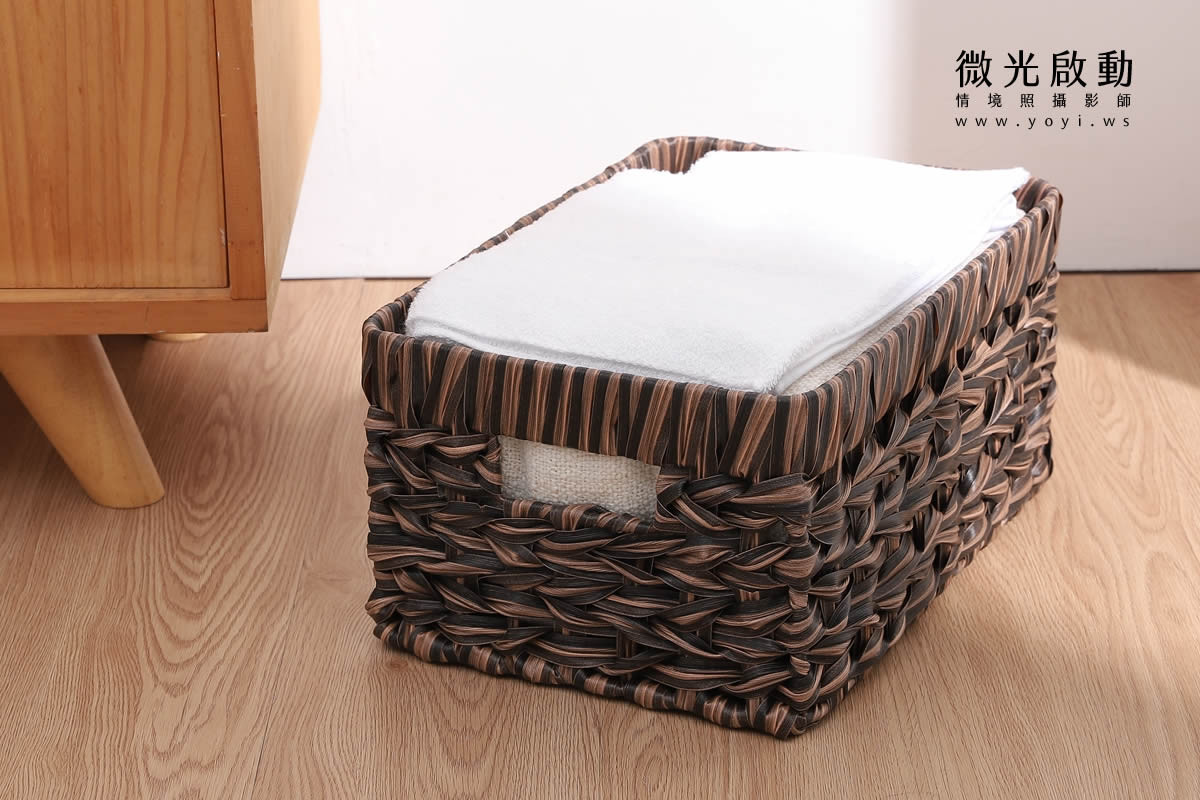 桌巾商品攝影｜清新藍色圖騰桌巾明亮餐廳情境 69