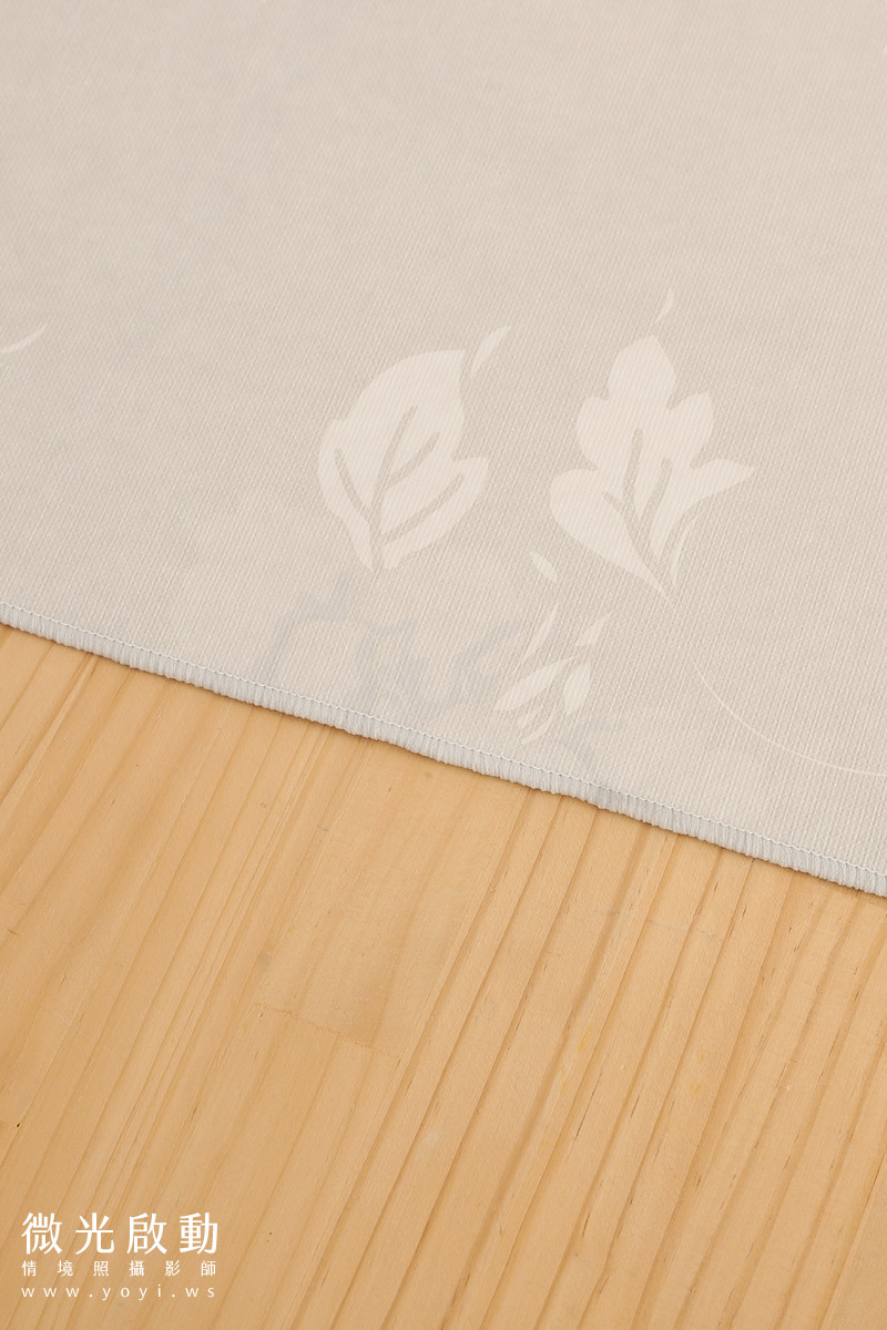 桌巾商品攝影｜清新藍色圖騰桌巾明亮餐廳情境 71