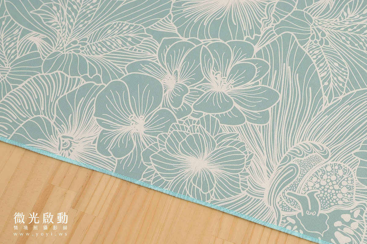 桌巾商品攝影｜清新藍色圖騰桌巾明亮餐廳情境 91