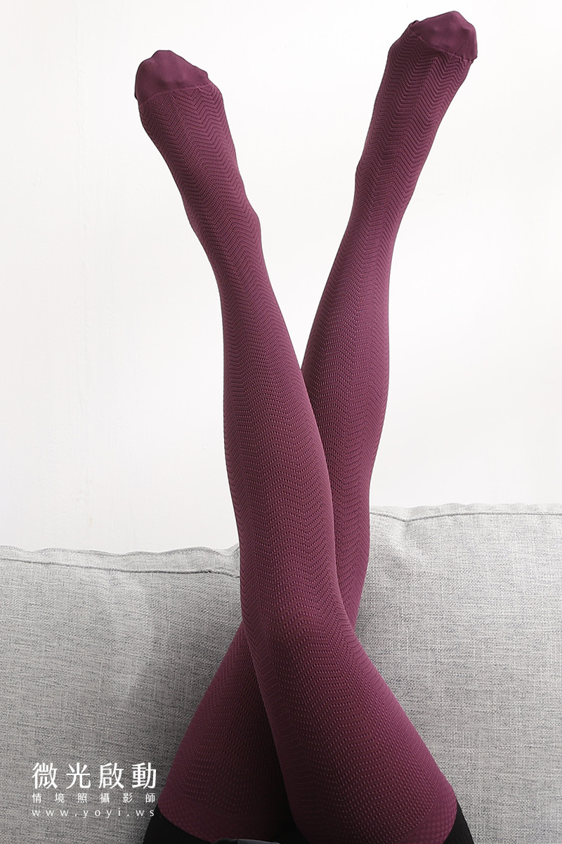 襪子商品攝影｜黑色過膝長襪模特兒實穿美腿情境攝影 9