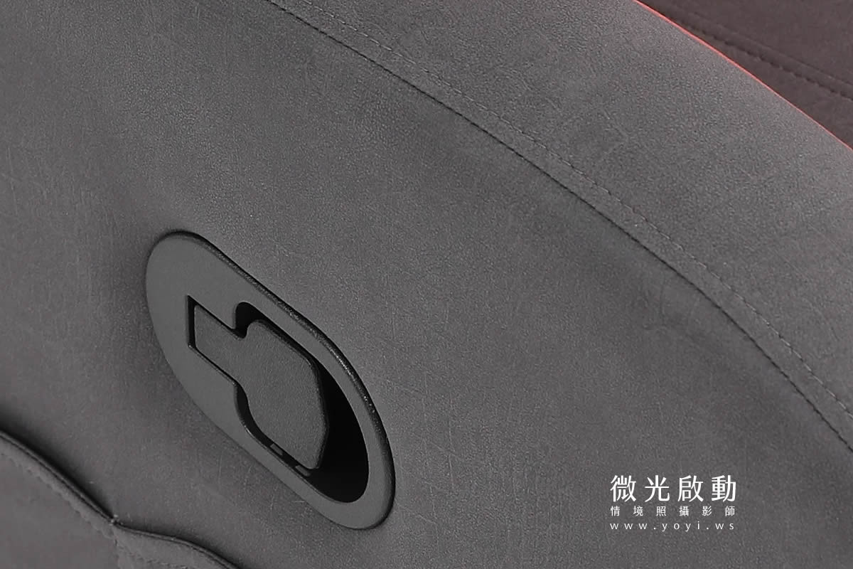 電競椅攝影｜紅白黑配色機能電競按摩椅去背攝影｜捷旺 57