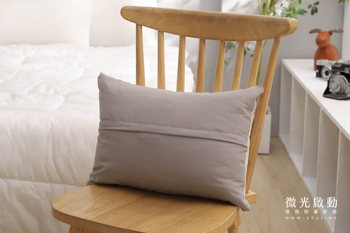 抱枕商品攝影｜童趣插畫風格抱枕木質調情境攝影｜床的嫁紗 3