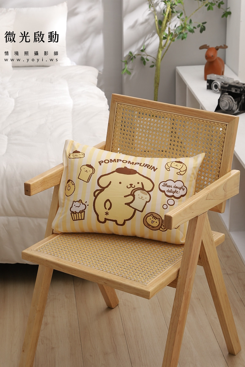 抱枕商品攝影｜童趣插畫風格抱枕木質調情境攝影｜床的嫁紗 5