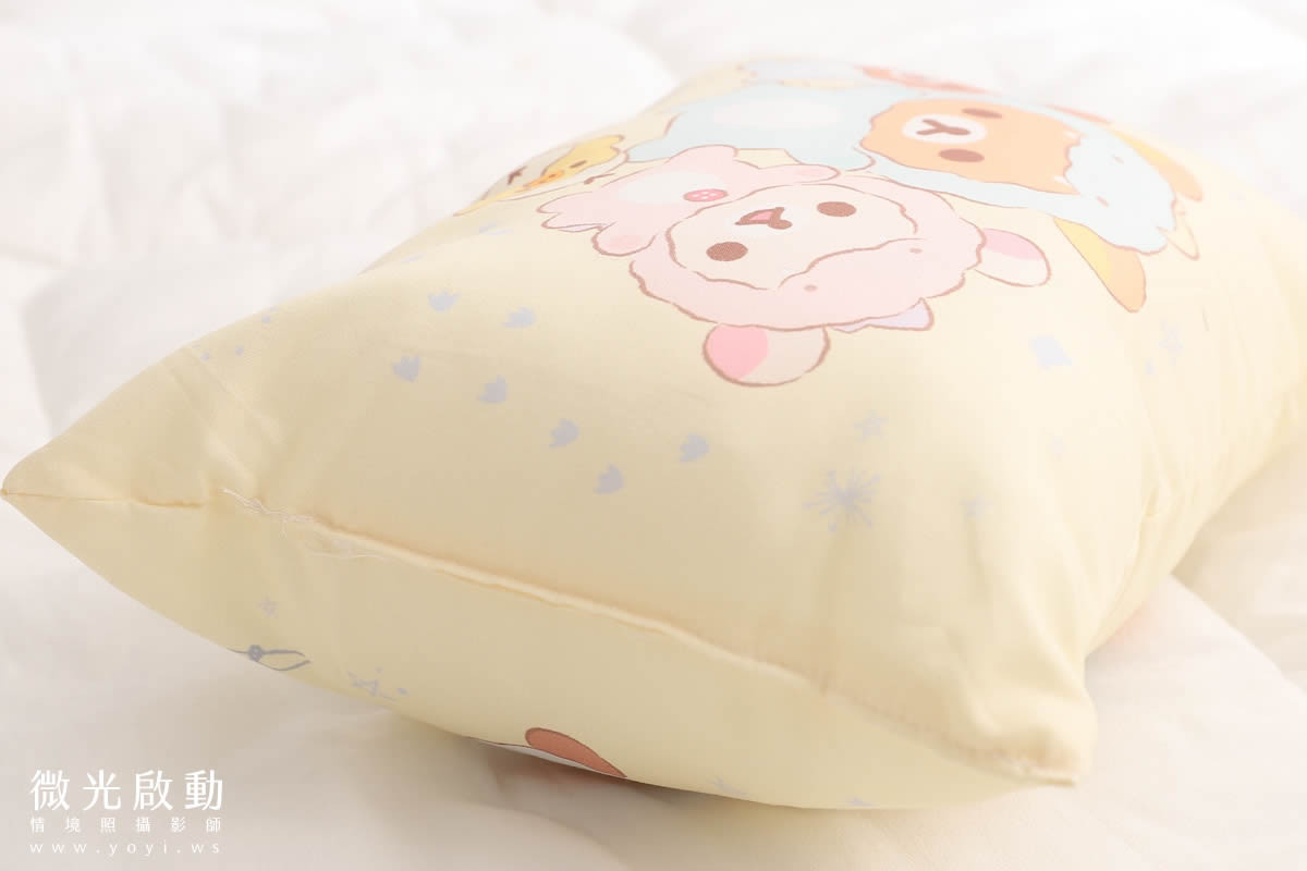 抱枕商品攝影｜童趣插畫風格抱枕木質調情境攝影｜床的嫁紗 27