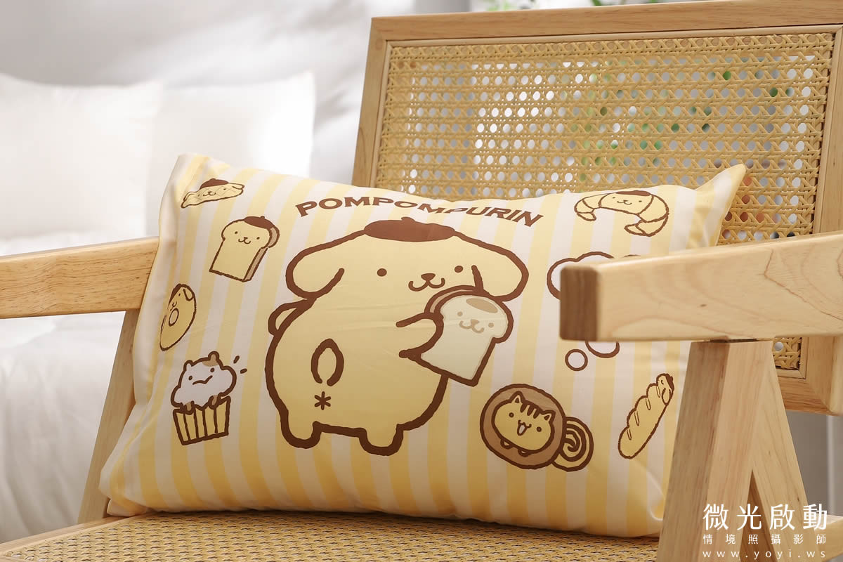 抱枕商品攝影｜童趣插畫風格抱枕木質調情境攝影｜床的嫁紗 37
