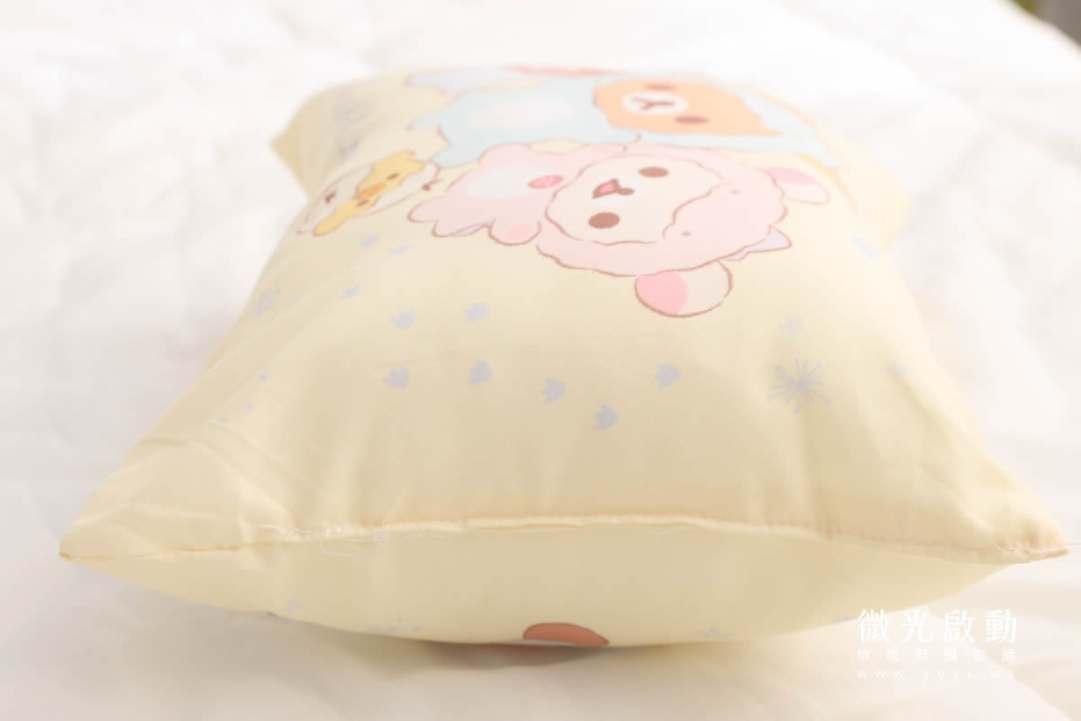 抱枕商品攝影｜童趣插畫風格抱枕木質調情境攝影｜床的嫁紗 43