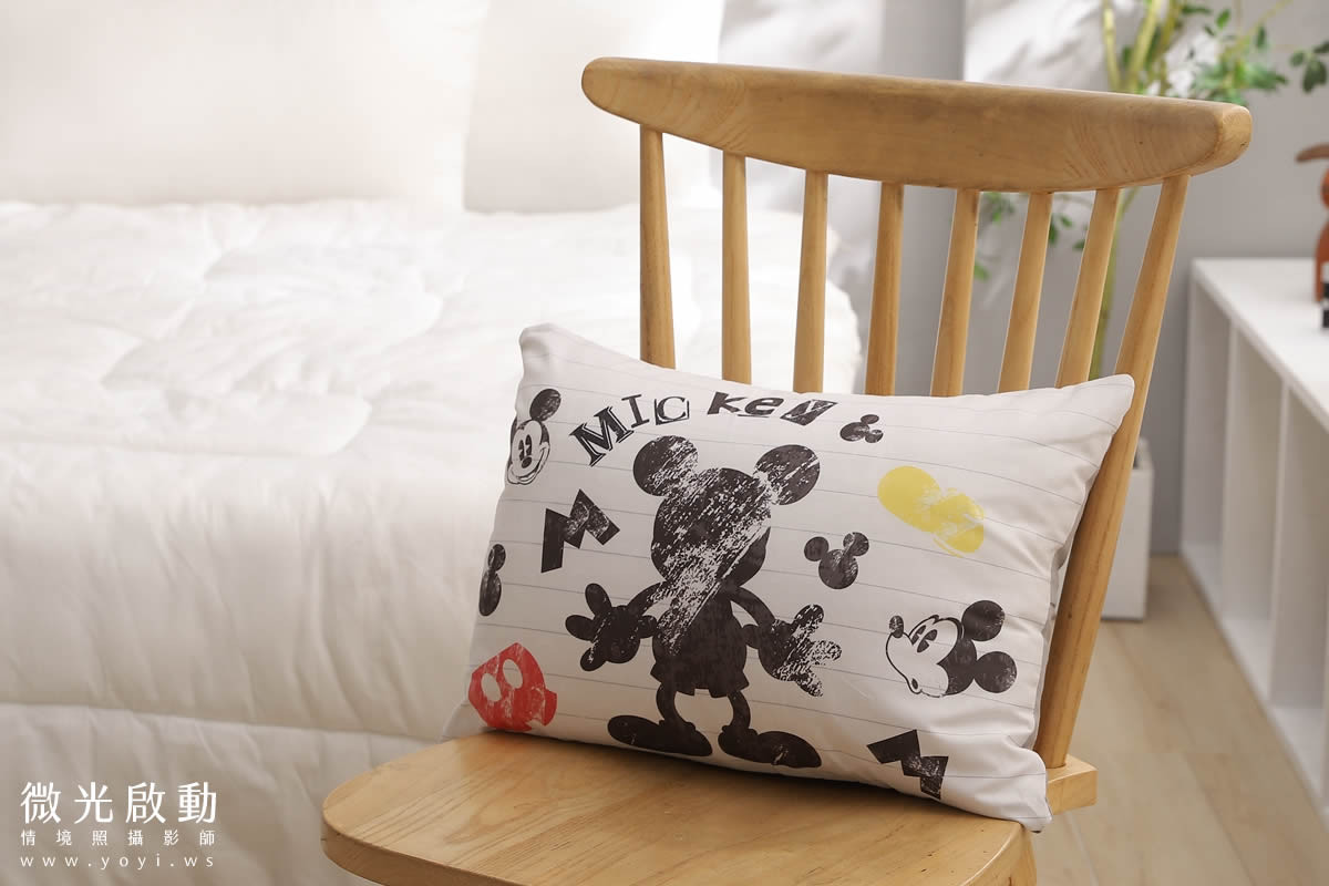 抱枕商品攝影｜童趣插畫風格抱枕木質調情境攝影｜床的嫁紗 45