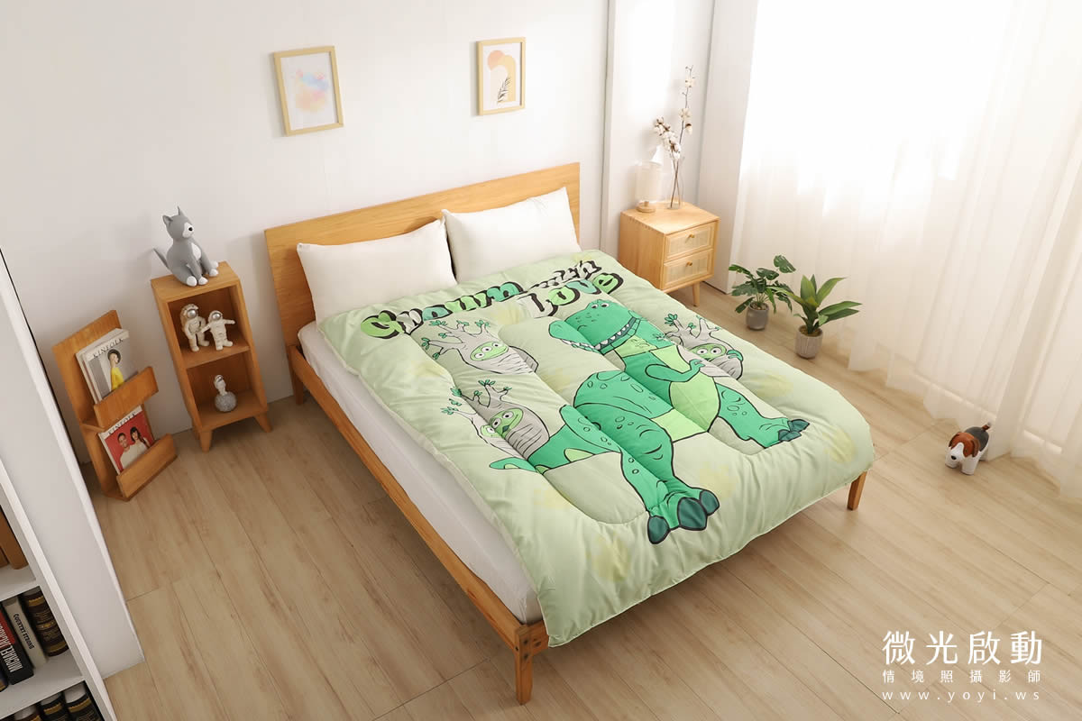 卡通聯名寢具攝影｜角落生物圖騰暖暖被情境攝影｜床的嫁紗 39