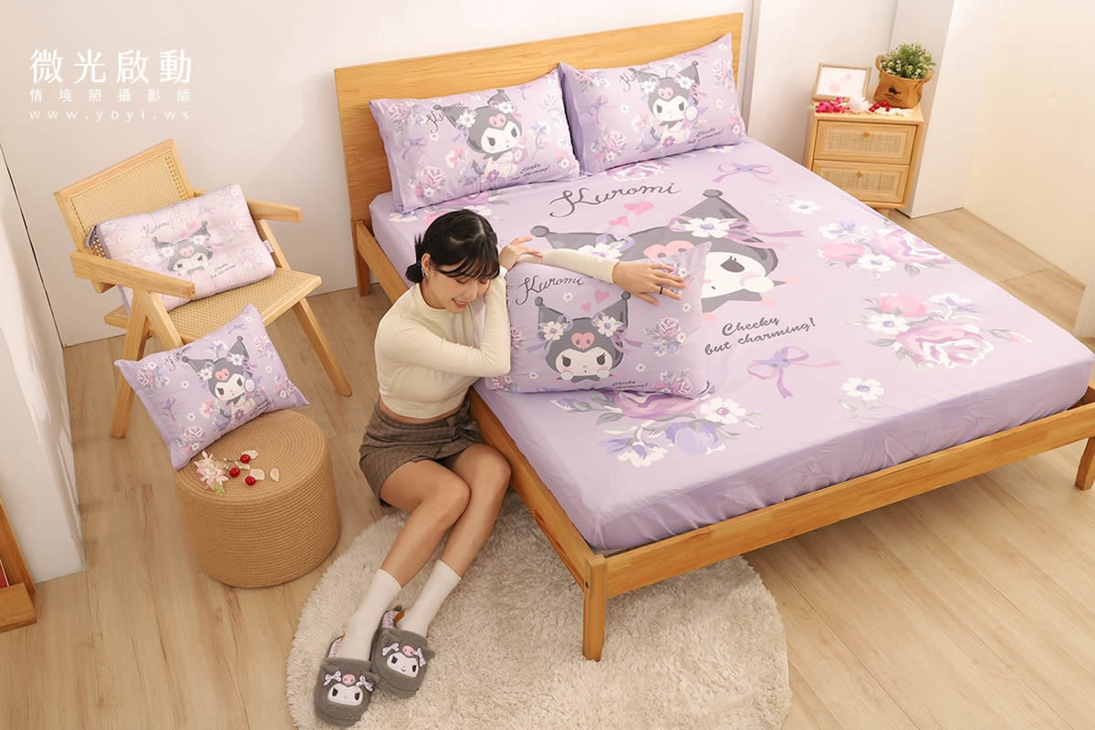 卡通聯名寢具攝影｜史努比圖騰藍色床包模特兒居家情境攝影｜銘詳 79