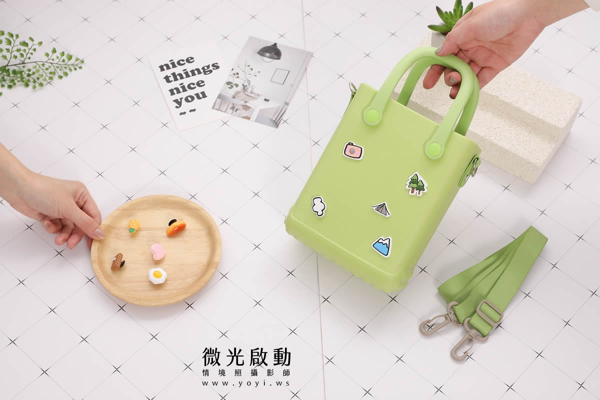 服飾配件商品攝影｜多色系居家拖鞋與包包生活感情境攝影｜太松鞋業 85