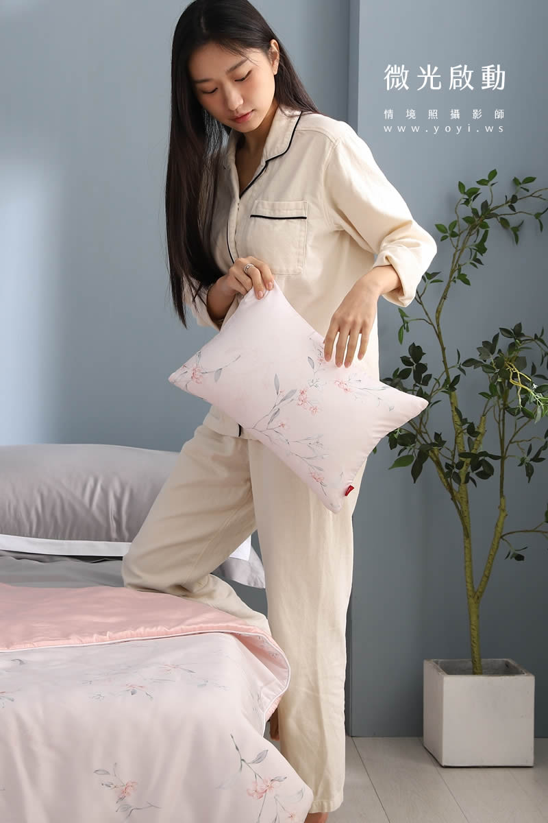 品牌羽絨被攝影｜合隆羽藏粉色輕柔羽絨被模特兒情境攝影｜合隆羽藏 21