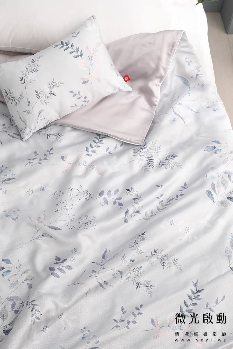 品牌羽絨被攝影｜合隆羽藏粉色輕柔羽絨被模特兒情境攝影｜合隆羽藏 143