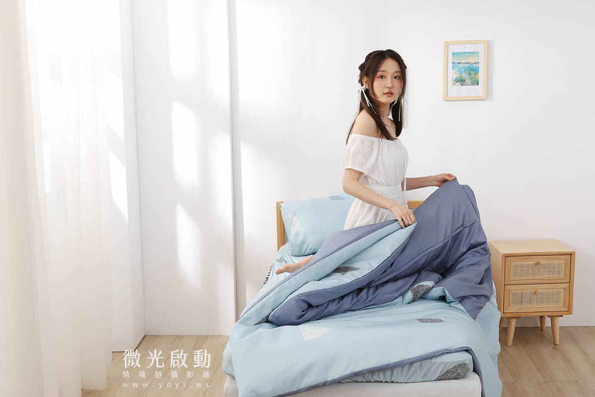 寢具商品攝影｜水藍色單人床包組模特兒情境攝影｜蓓爾國際 15