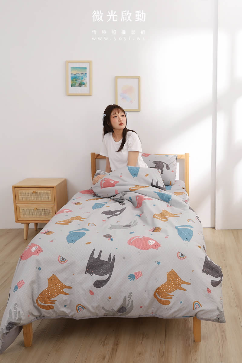 寢具商品攝影｜水藍色單人床包組模特兒情境攝影｜蓓爾國際 37