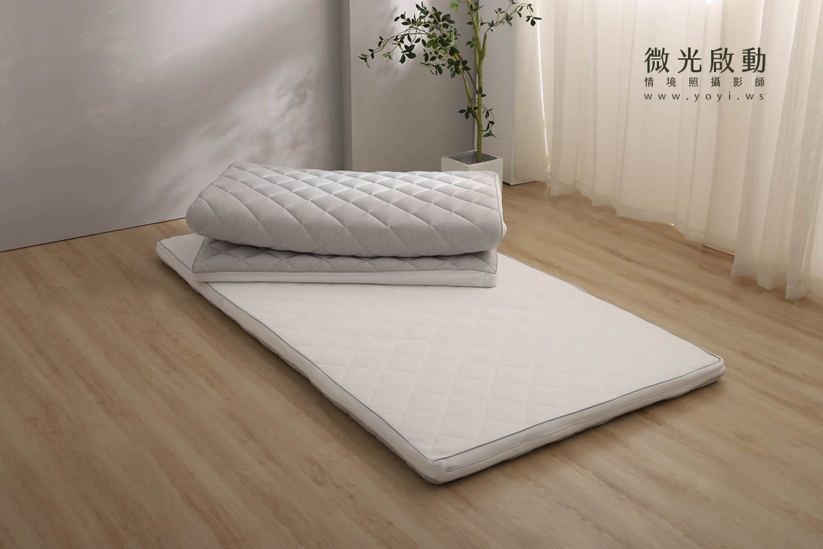 床墊商品攝影｜輕巧收納摺疊床墊明亮居家情境攝影｜新材質業有限公司 17