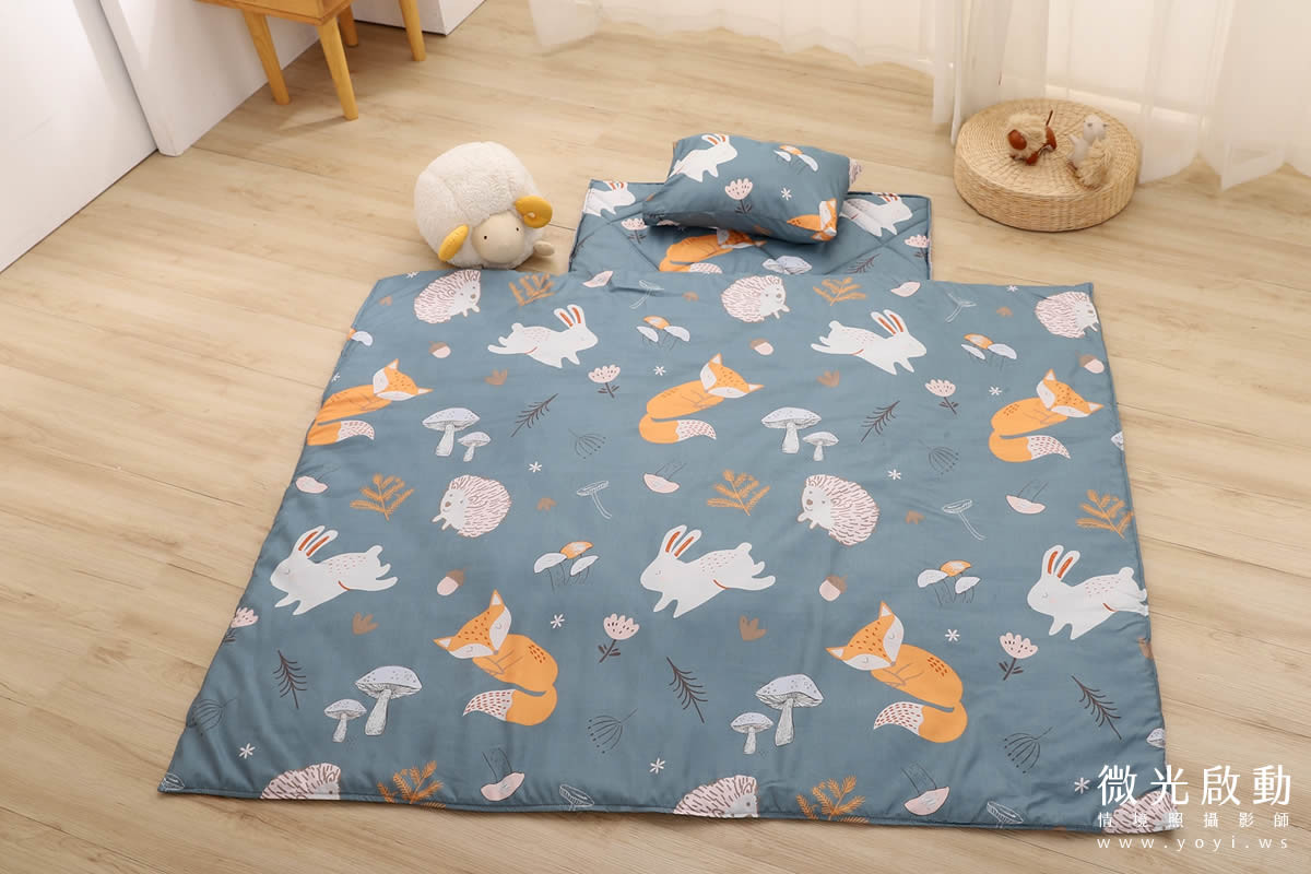 兒童寢具攝影｜童趣圖騰防踢被模特兒熟睡情境攝影｜冠益 5