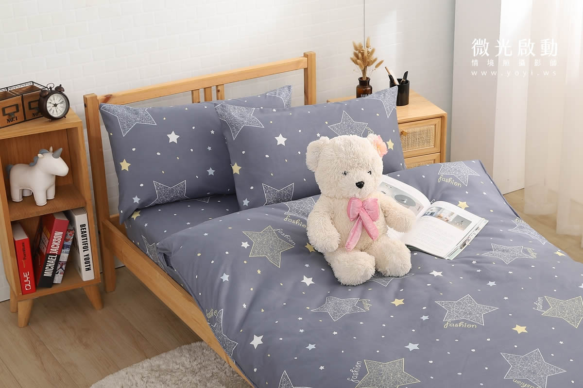 夏季寢具攝影｜藍色童趣圖騰單人床包與涼蓆情境攝影｜宜立固才 35