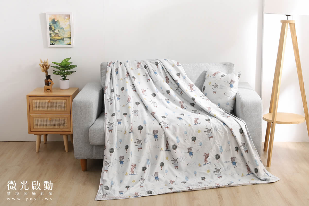 寢具配件攝影｜灰色質感沙發毯保暖情境攝影｜瑞益寢具 5
