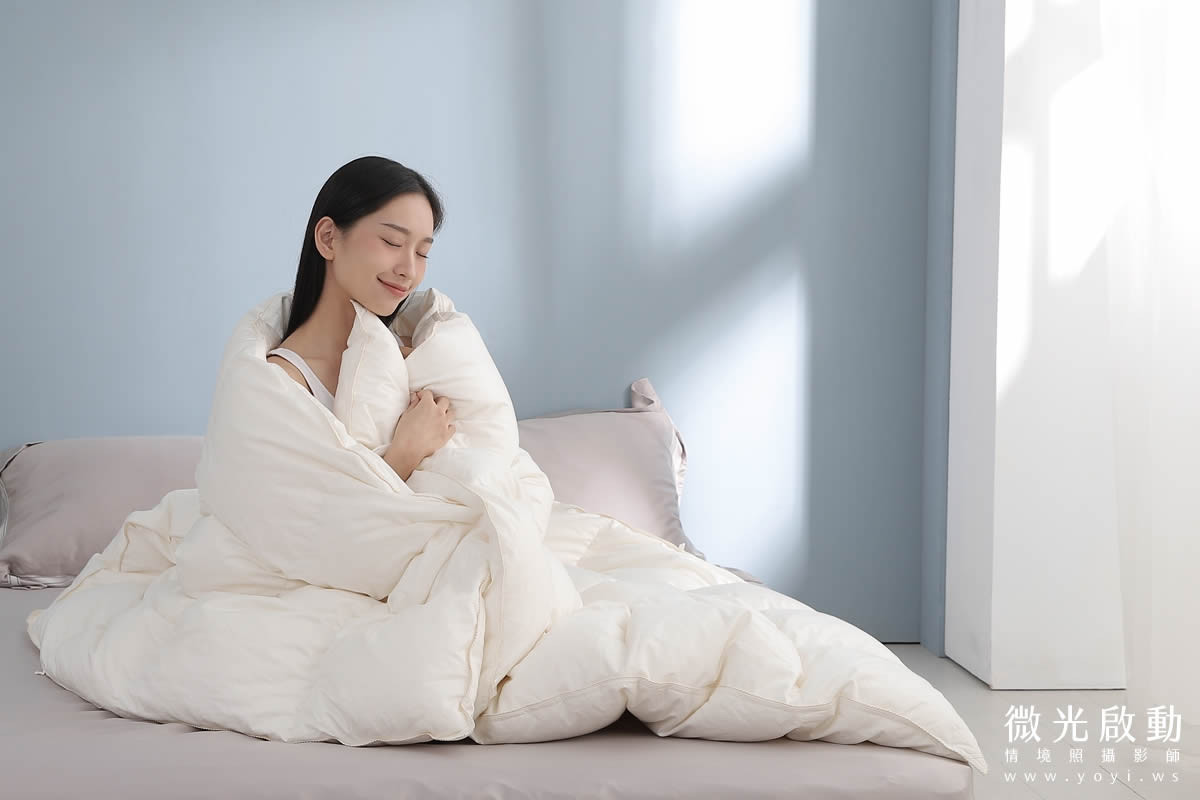 品牌羽絨被攝影｜合隆羽藏高保暖冬被純白情境攝影 1