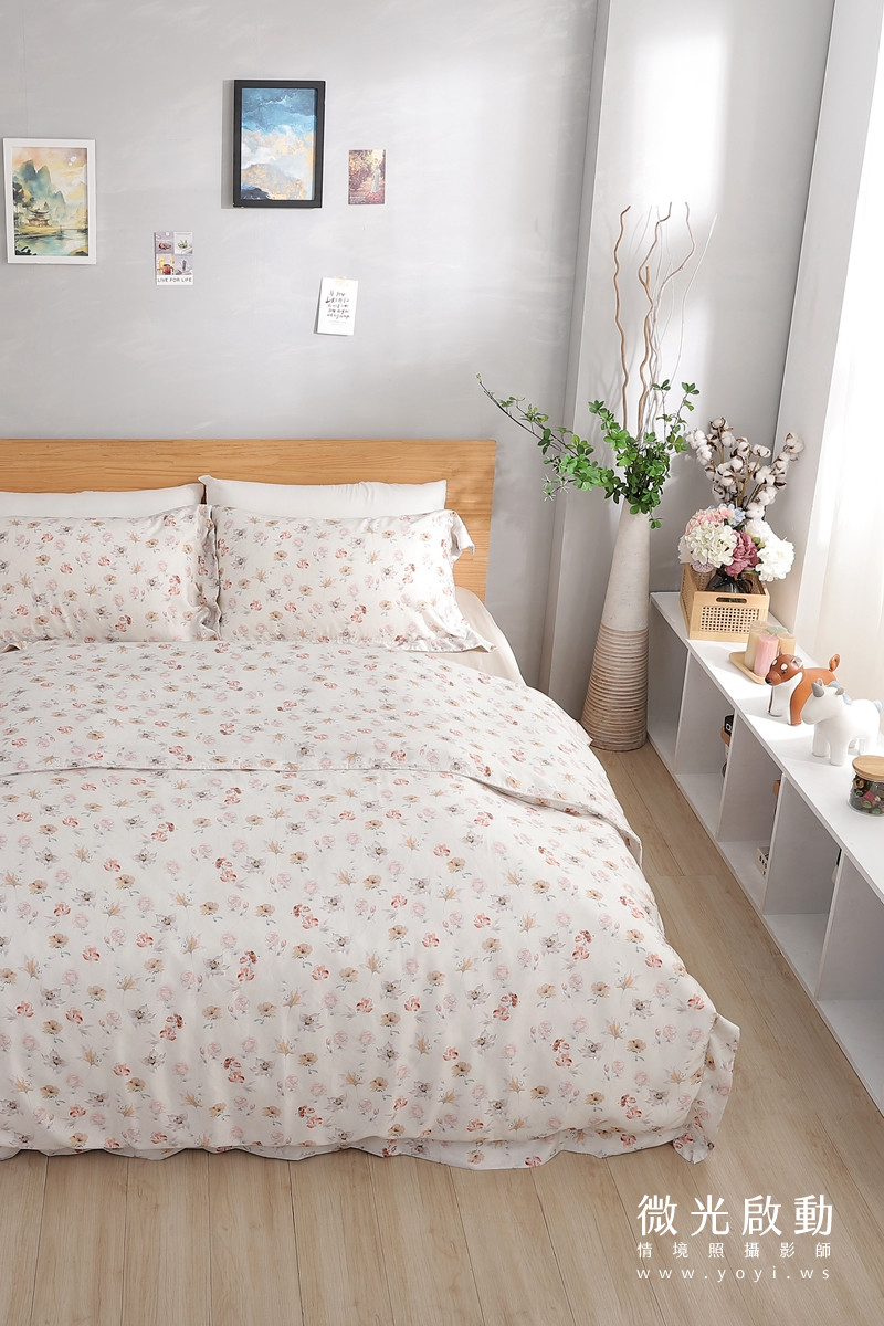 寢具商品攝影｜清新白底碎花雙人床包組情境攝影｜傑昱 3