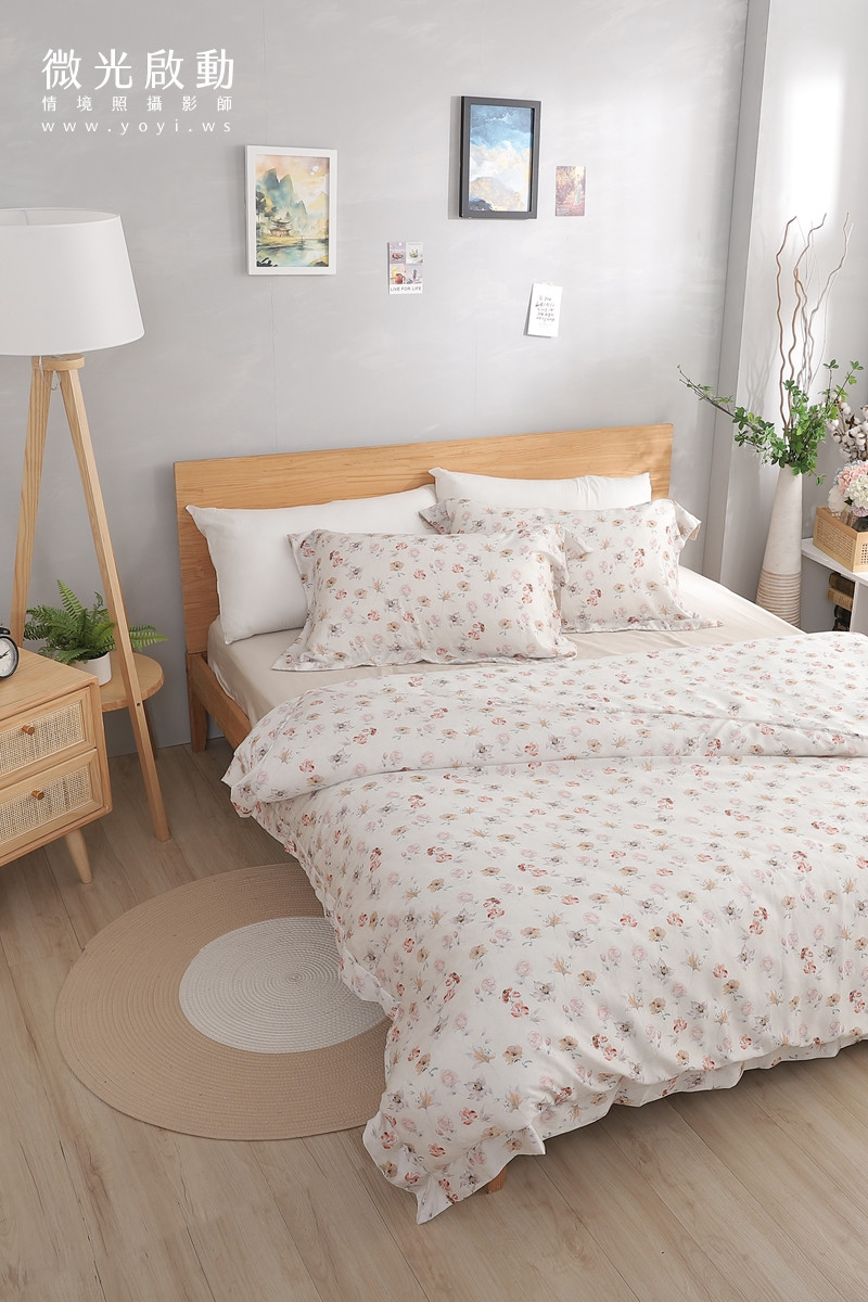 寢具商品攝影｜清新白底碎花雙人床包組情境攝影｜傑昱 21