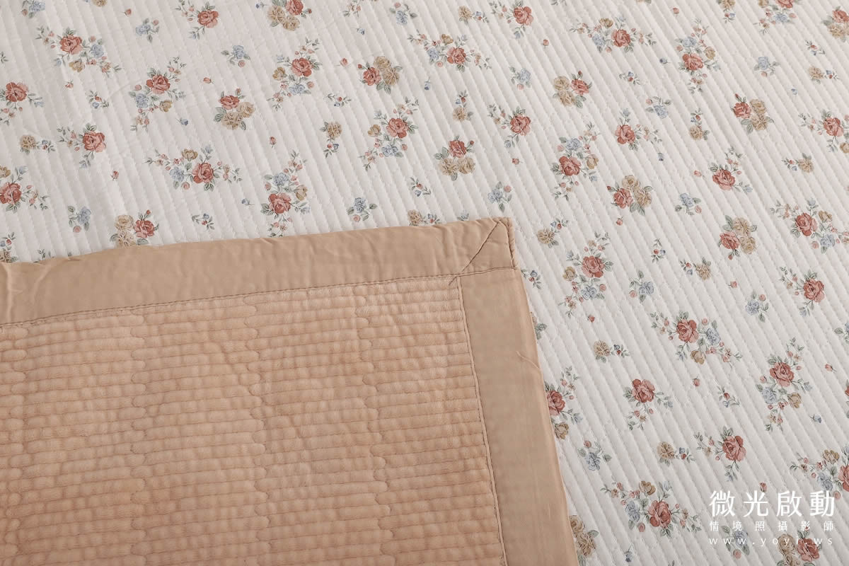 寢具商品攝影｜清新白底碎花雙人床包組情境攝影｜傑昱 123