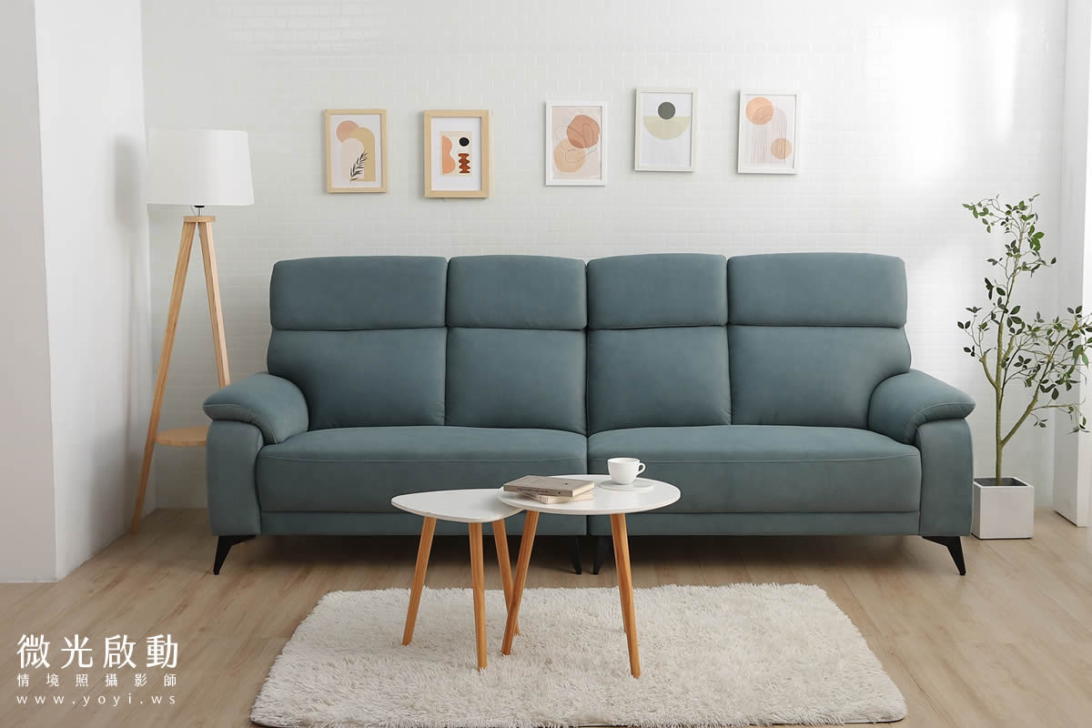家具商品攝影｜北歐風藍色質感布沙發客廳情境攝影 1