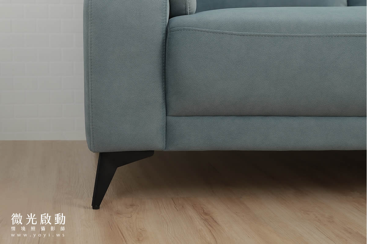 家具商品攝影｜北歐風藍色質感布沙發客廳情境攝影 21
