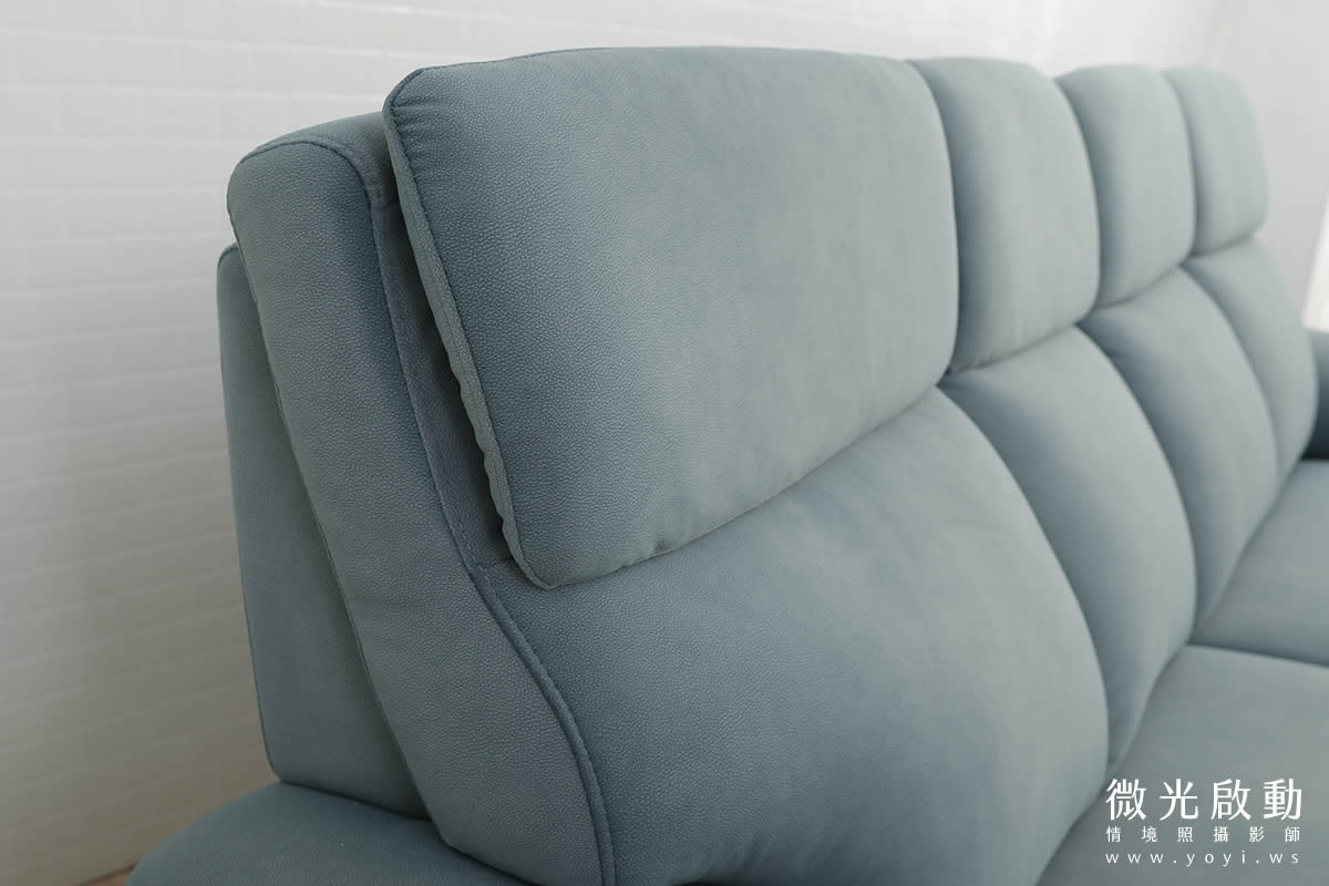 家具商品攝影｜北歐風藍色質感布沙發客廳情境攝影 23