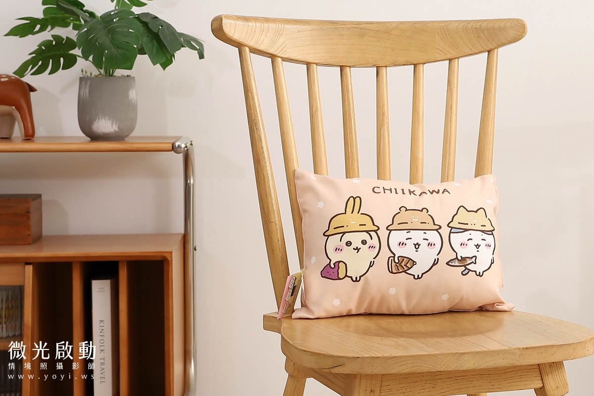 卡通聯名抱枕攝影｜Hello Kitty 粉色花卉藝術風格抱枕情境攝影｜床的嫁紗 7