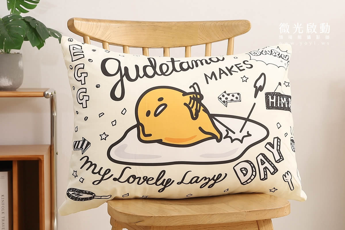 卡通聯名抱枕攝影｜Hello Kitty 粉色花卉藝術風格抱枕情境攝影｜床的嫁紗 37