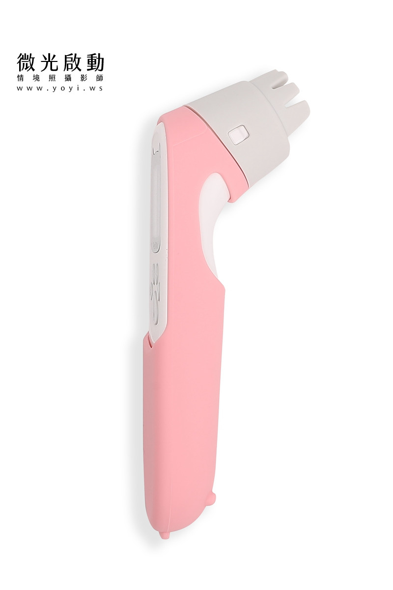 寵物用品攝影｜智能體溫按摩梳與貓咪互動情境攝影｜風全球股份有限公司 123