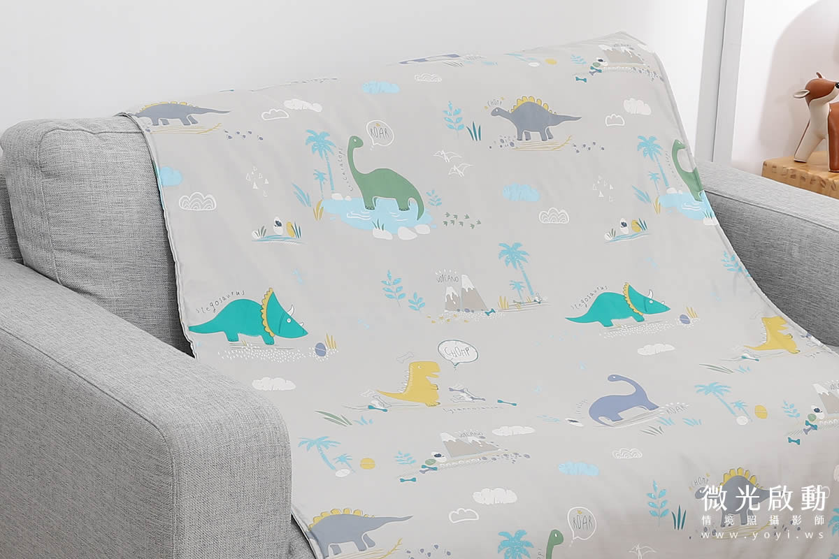 兒童寢具攝影｜藍色童趣圖騰單人床包情境攝影｜蒂澄商行 9
