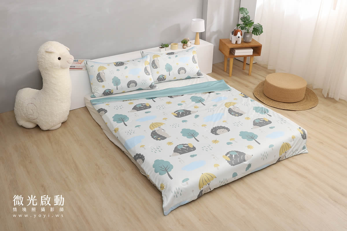 一套以動物圖案為主題的兒童寢具