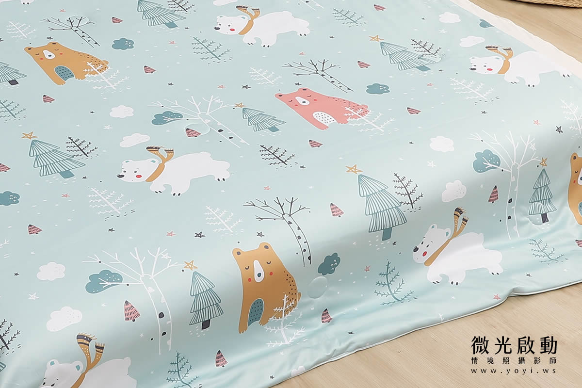 可愛小熊圖案的兒童床組