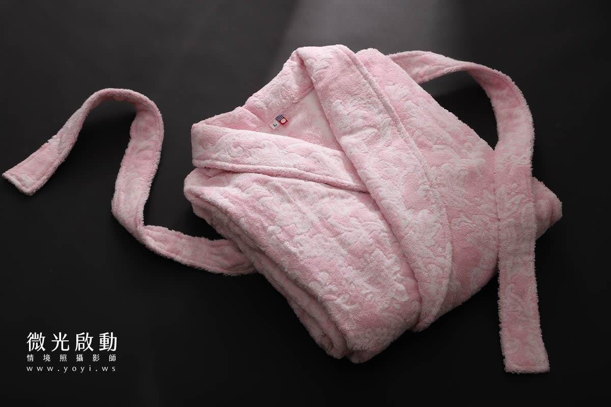 浴袍毛巾商品攝影｜深灰色質感居家沐浴服飾去背攝影｜星紅織品 3