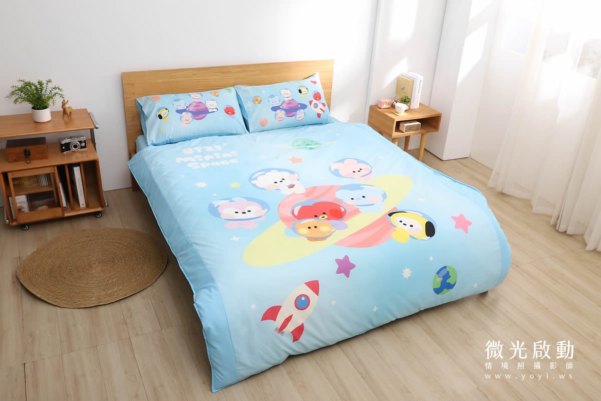 卡通聯名寢具攝影｜史迪奇圖騰藍色床包組情境攝影｜商家名稱 19