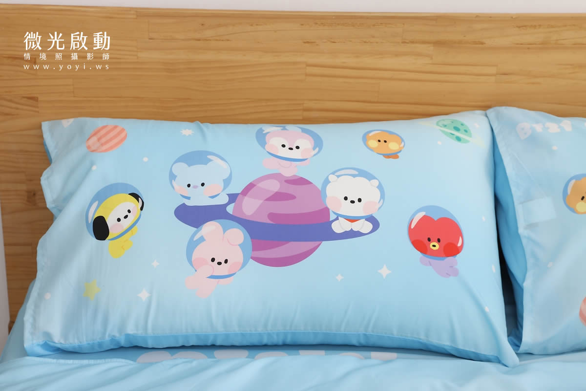 卡通聯名寢具攝影｜史迪奇圖騰藍色床包組情境攝影｜商家名稱 29