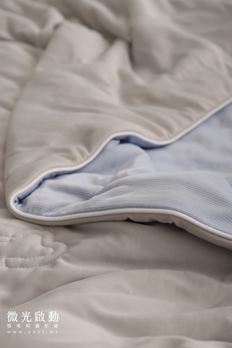 寢具攝影服務:讓顧客隔著螢幕感受到柔軟與舒適 380 寢具情境照局部特寫,展現布料親膚材質