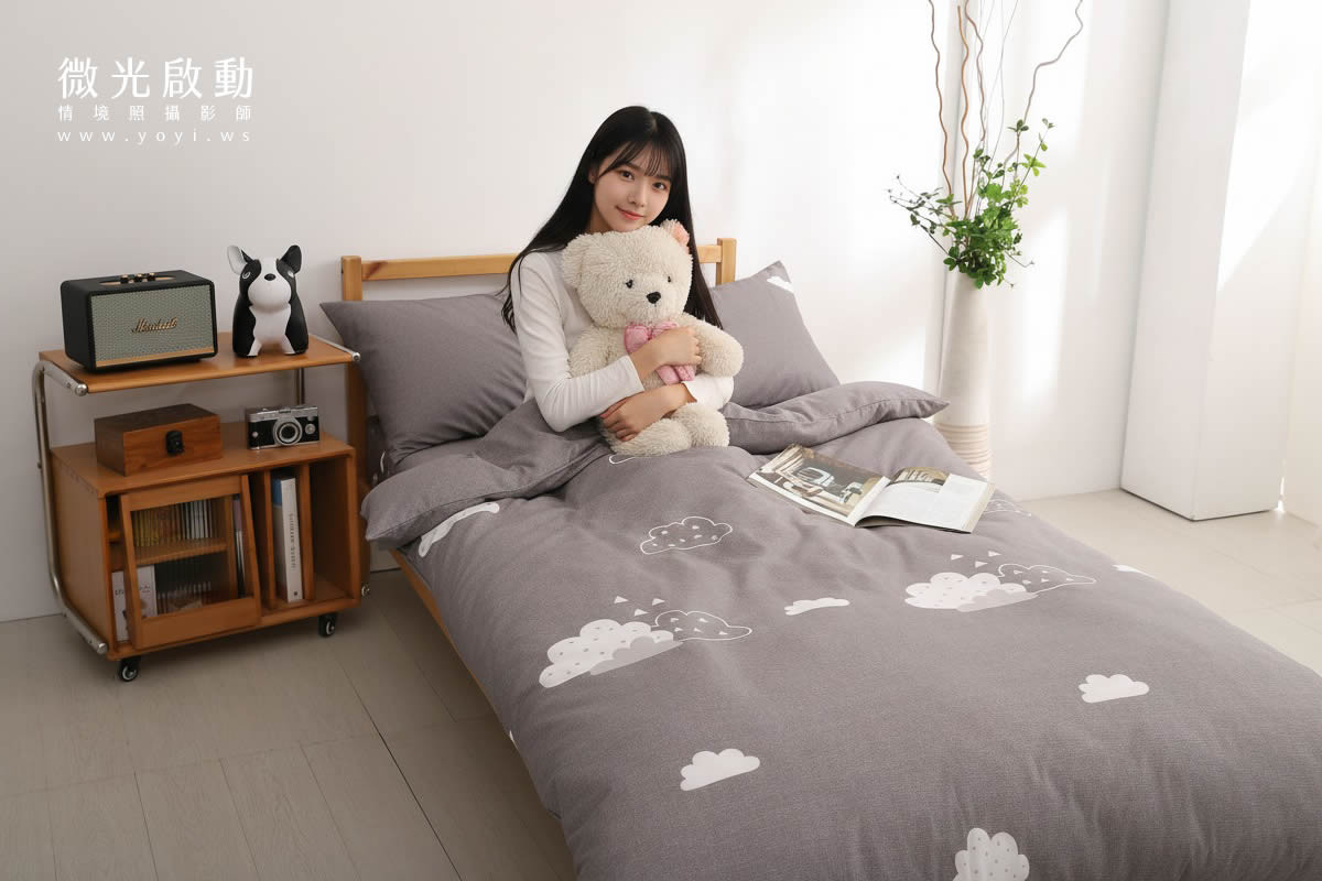 床包與棉被組合商品照，色彩搭配協調