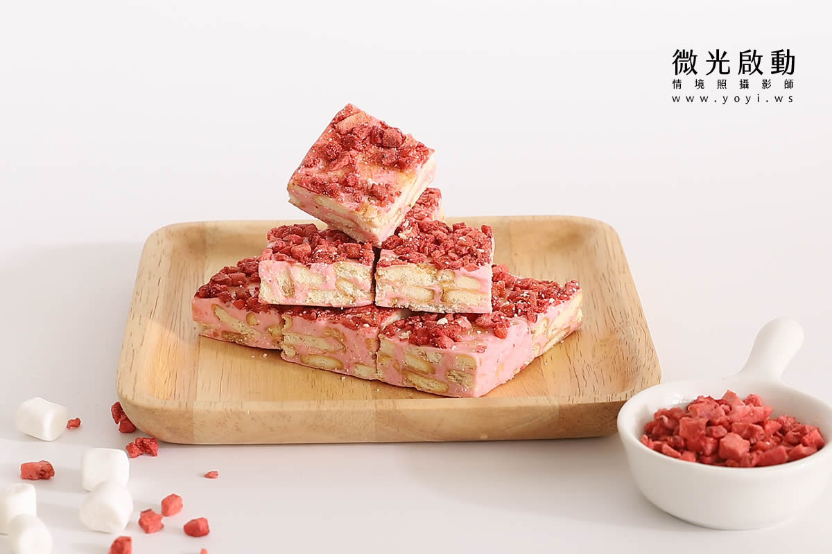 美食商品攝影｜模特兒品嚐手工餅乾明亮情境攝影 3