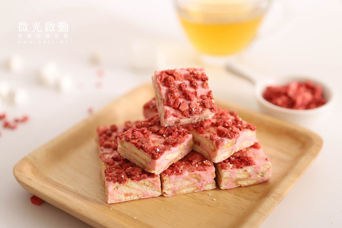 美食商品攝影｜模特兒品嚐手工餅乾明亮情境攝影 7