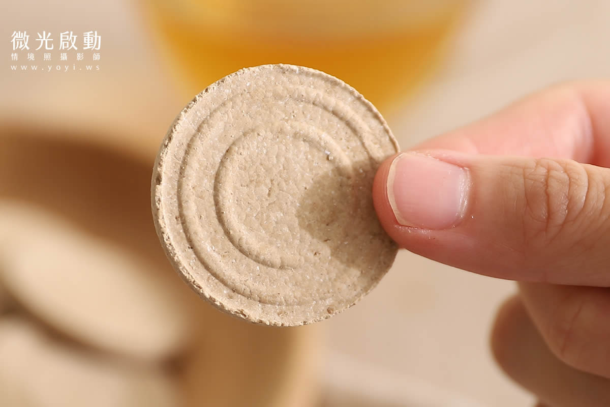 美食商品攝影｜模特兒品嚐手工餅乾明亮情境攝影 49