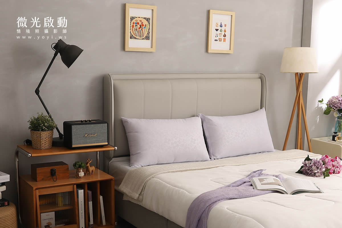 寢具商品攝影｜暖橘色調雙人床組與靠枕情境攝影 13