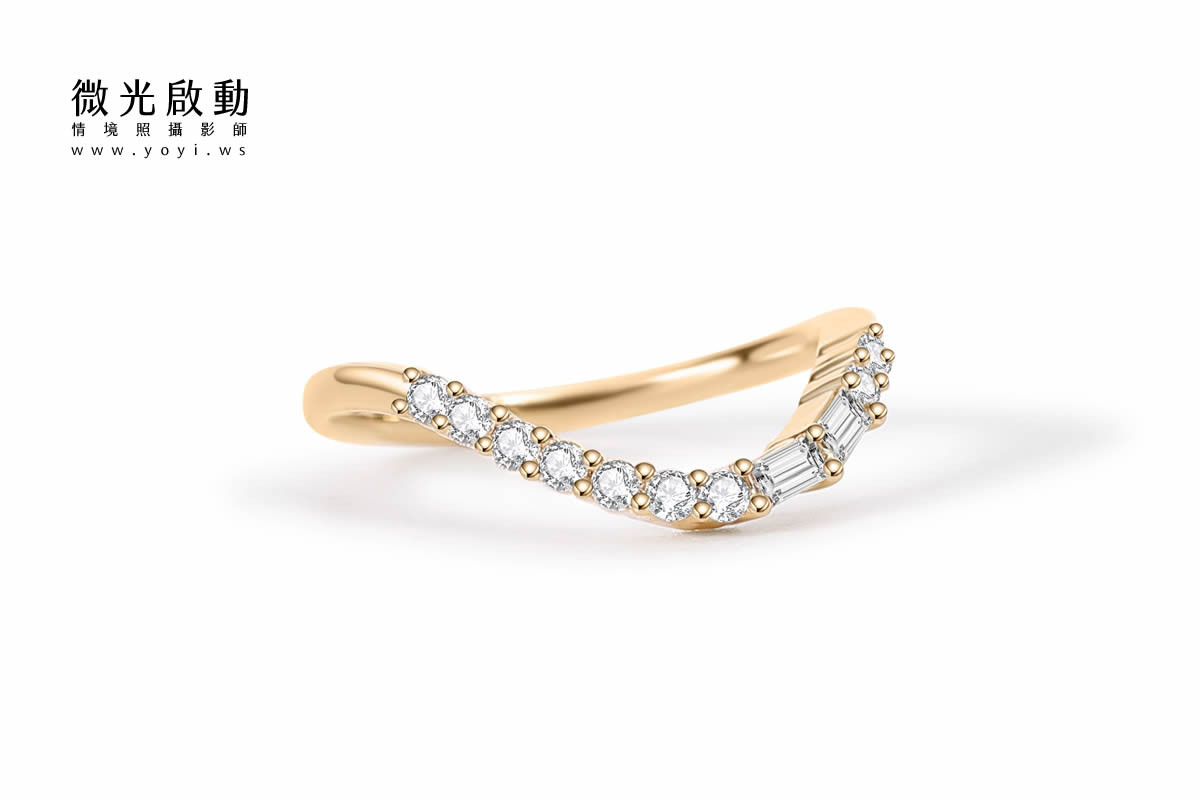 配飾攝影與精品拍攝 - 珠寶飾品、手錶與女包實例 | 優奕數位 73 高級珠寶戒指攝影,鑽石火光與金屬戒台質感呈現